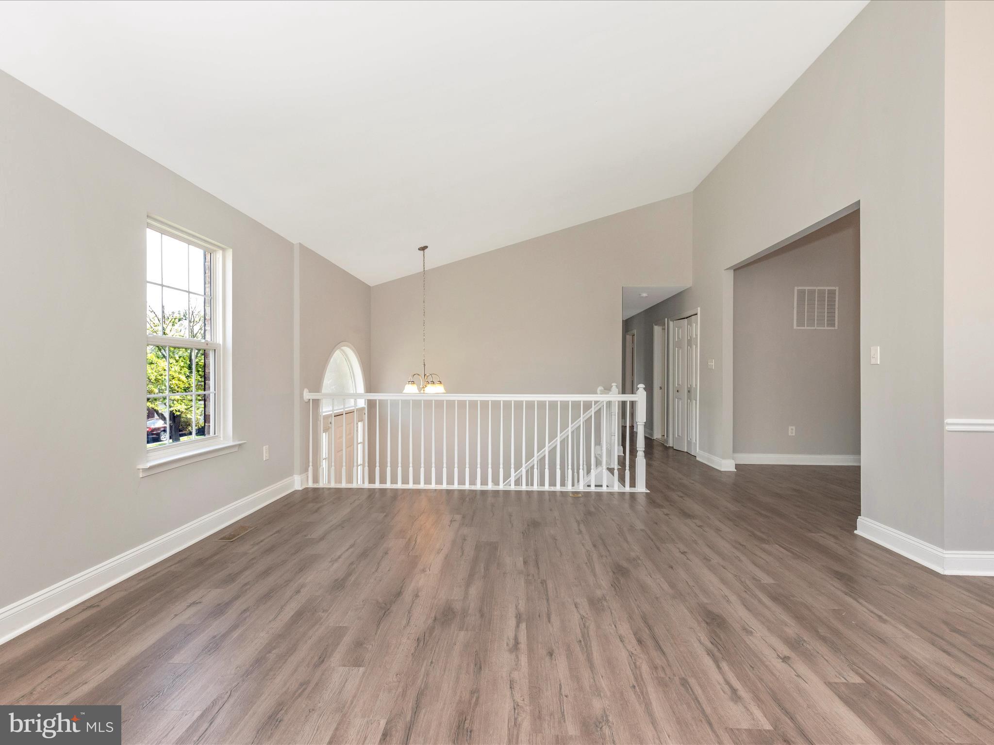 1005 Bexhill Dr