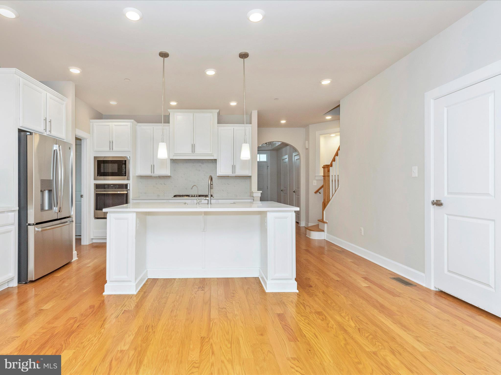 3838 Fulham Rd