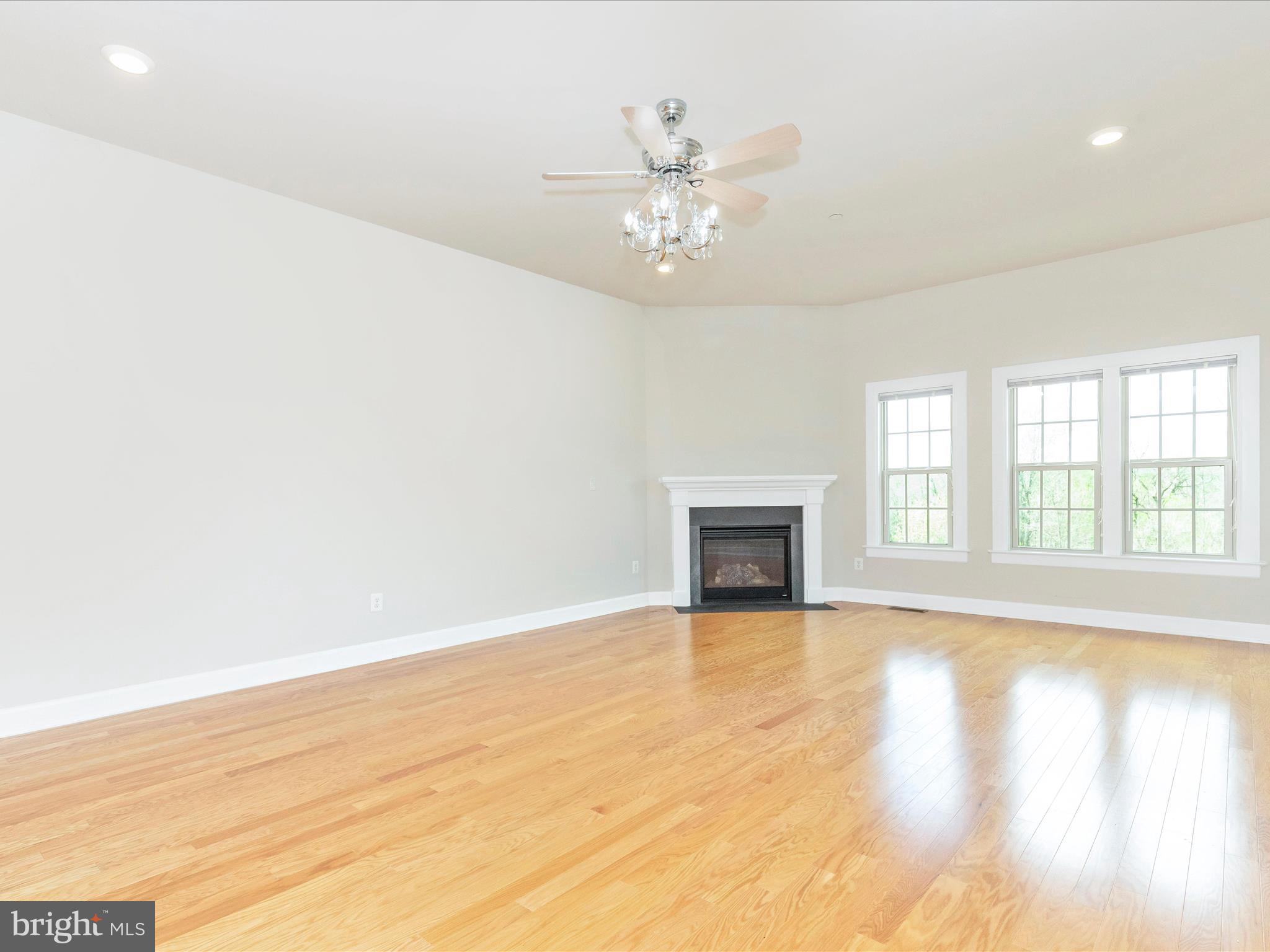 3838 Fulham Rd