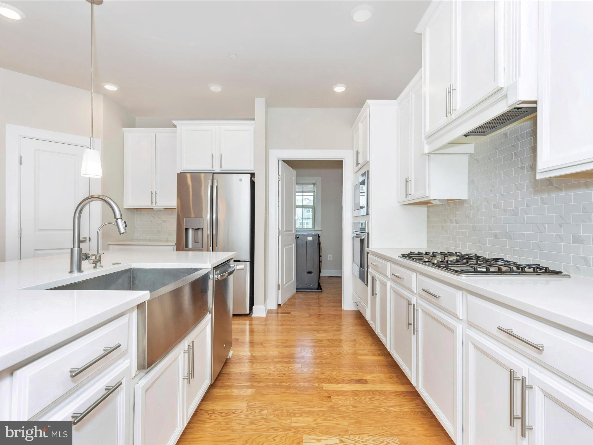 3838 Fulham Rd