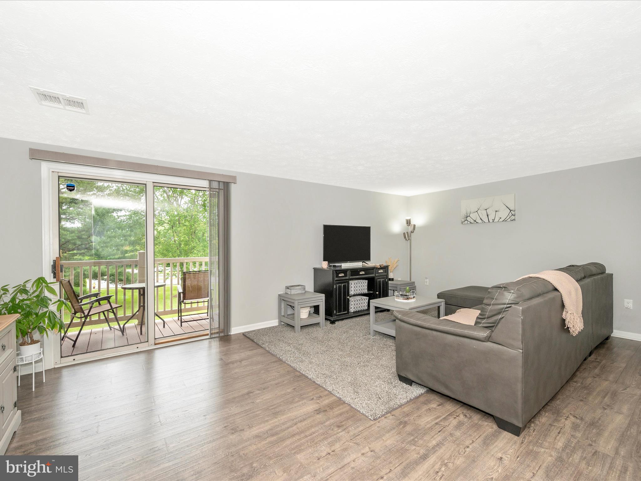 812 Stratford Way #F