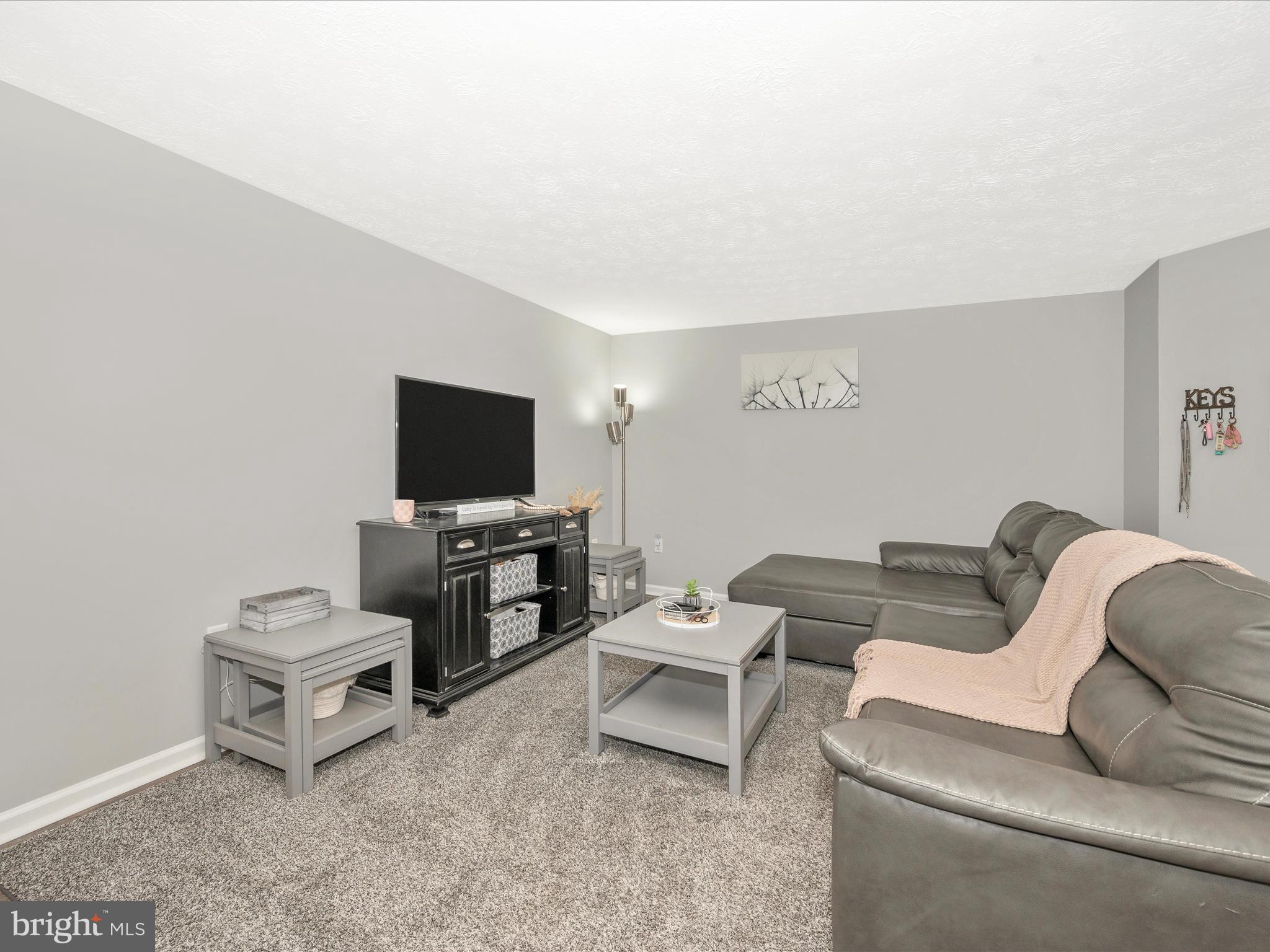 812 Stratford Way #F