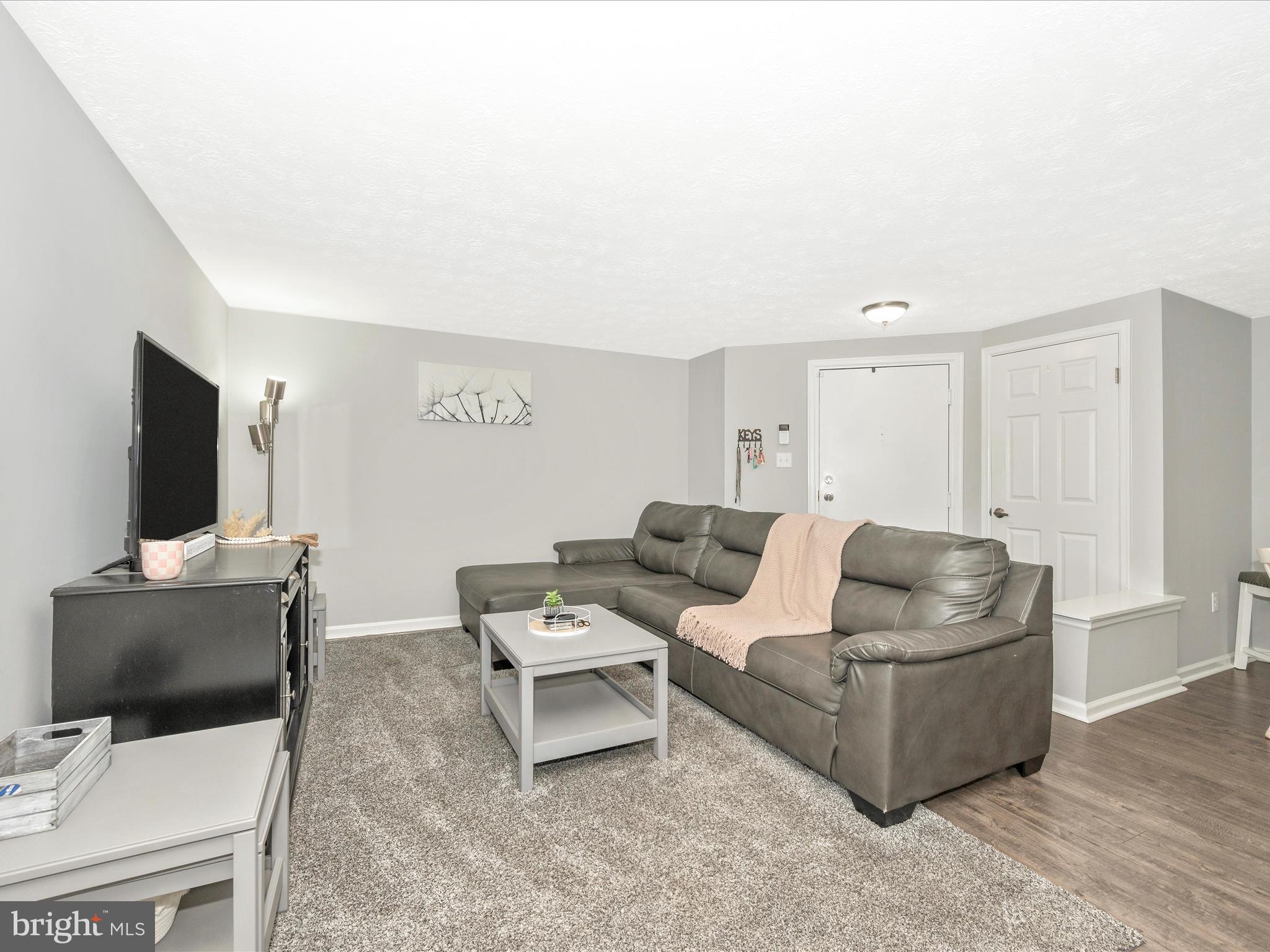 812 Stratford Way #F