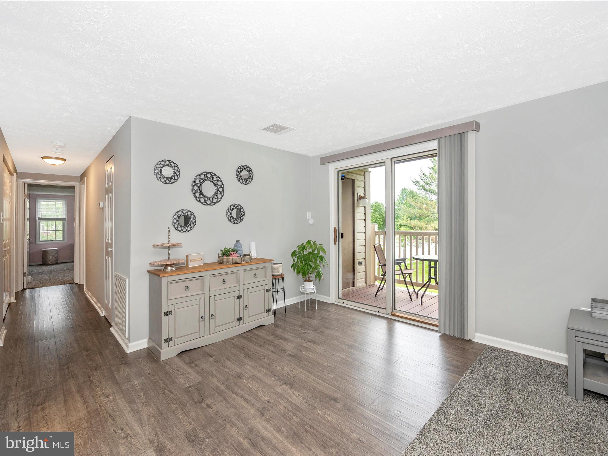 812 Stratford Way #F