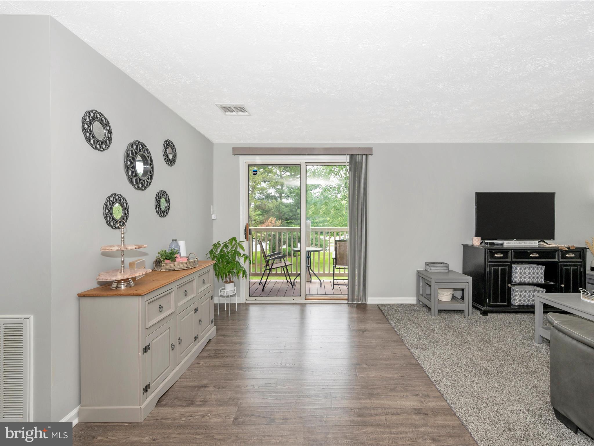 812 Stratford Way #F