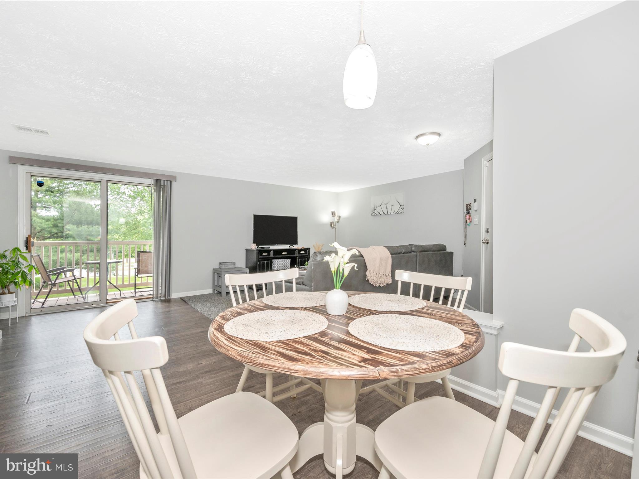 812 Stratford Way #F