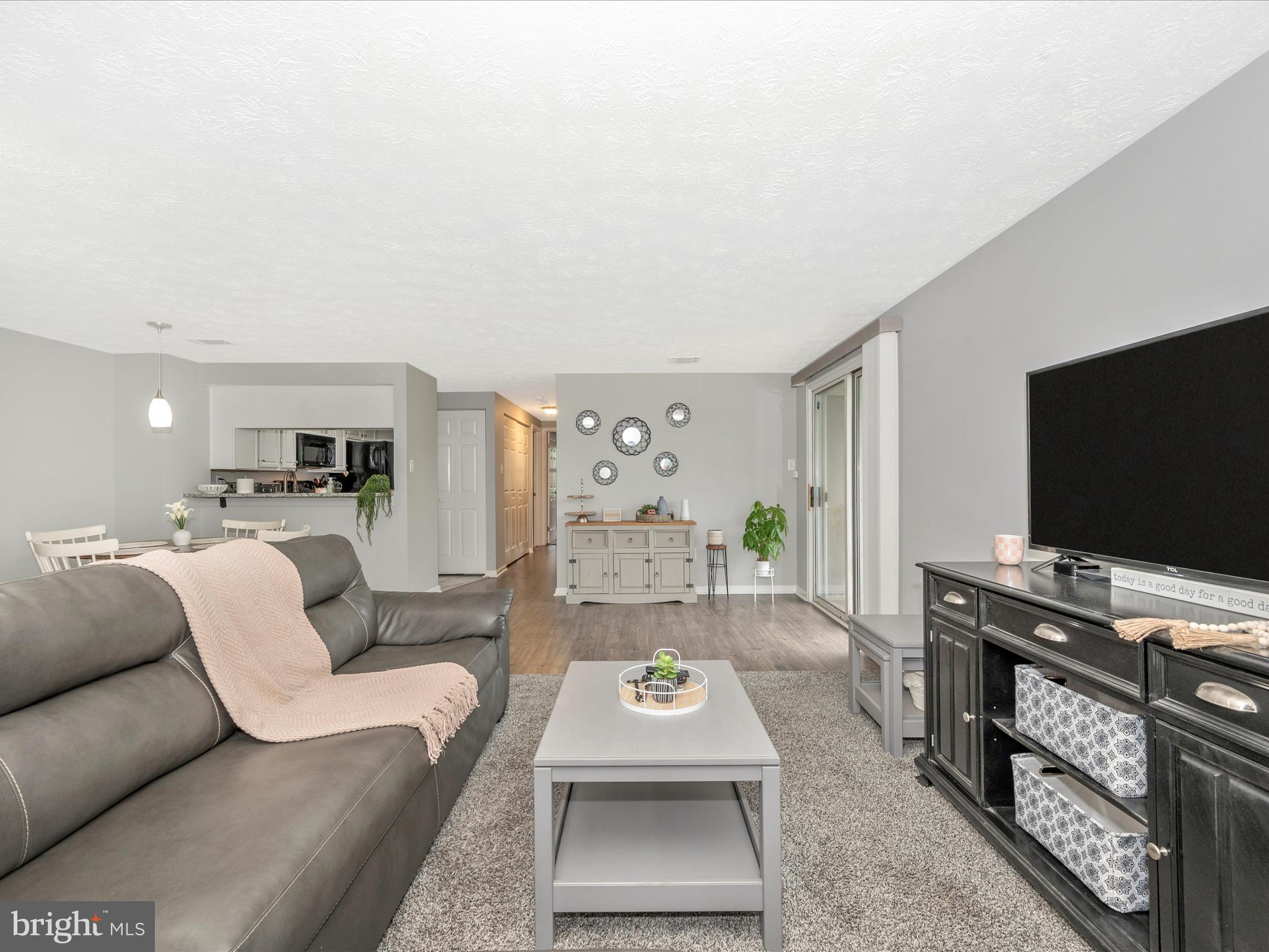 812 Stratford Way #F