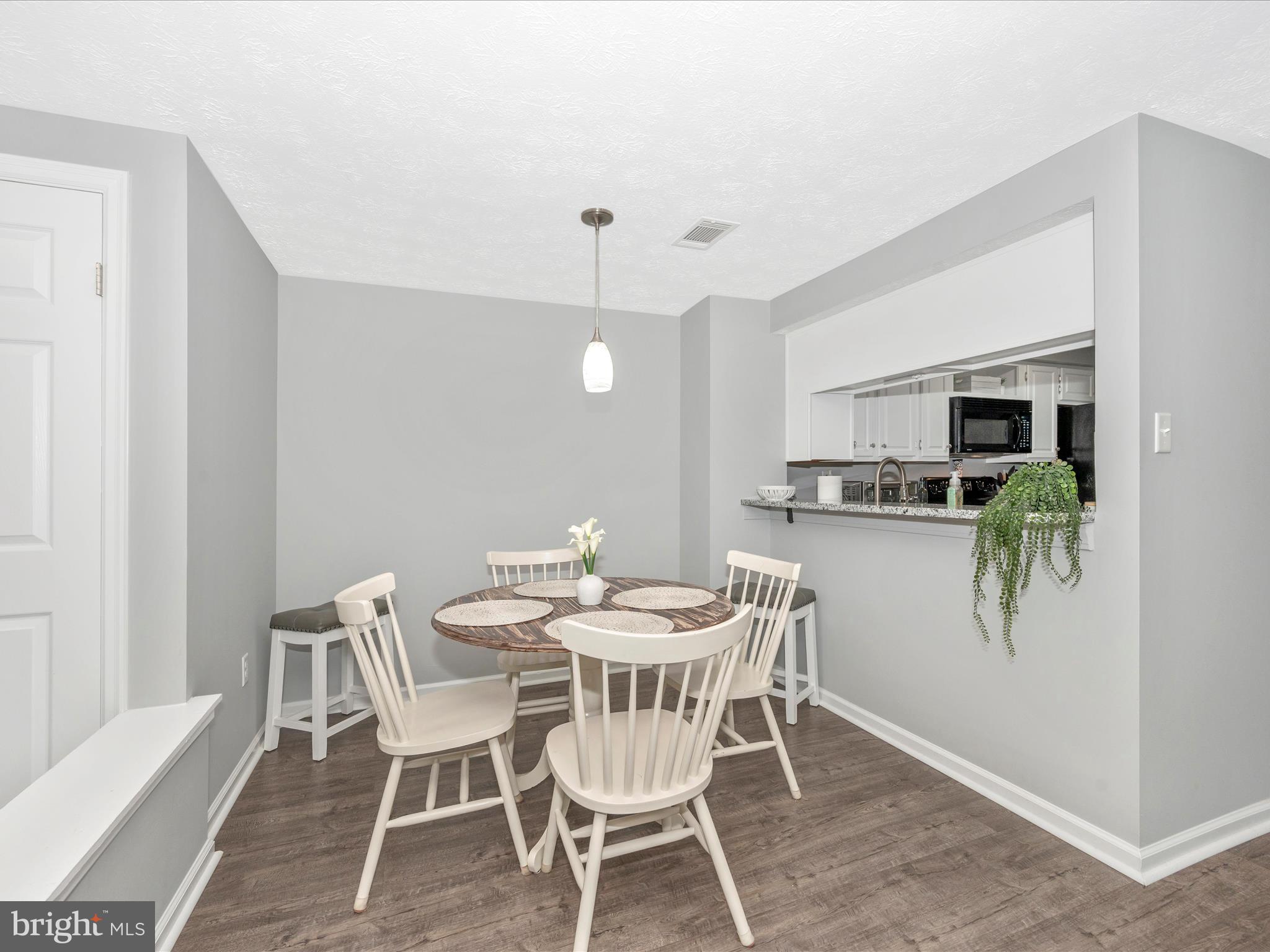 812 Stratford Way #F