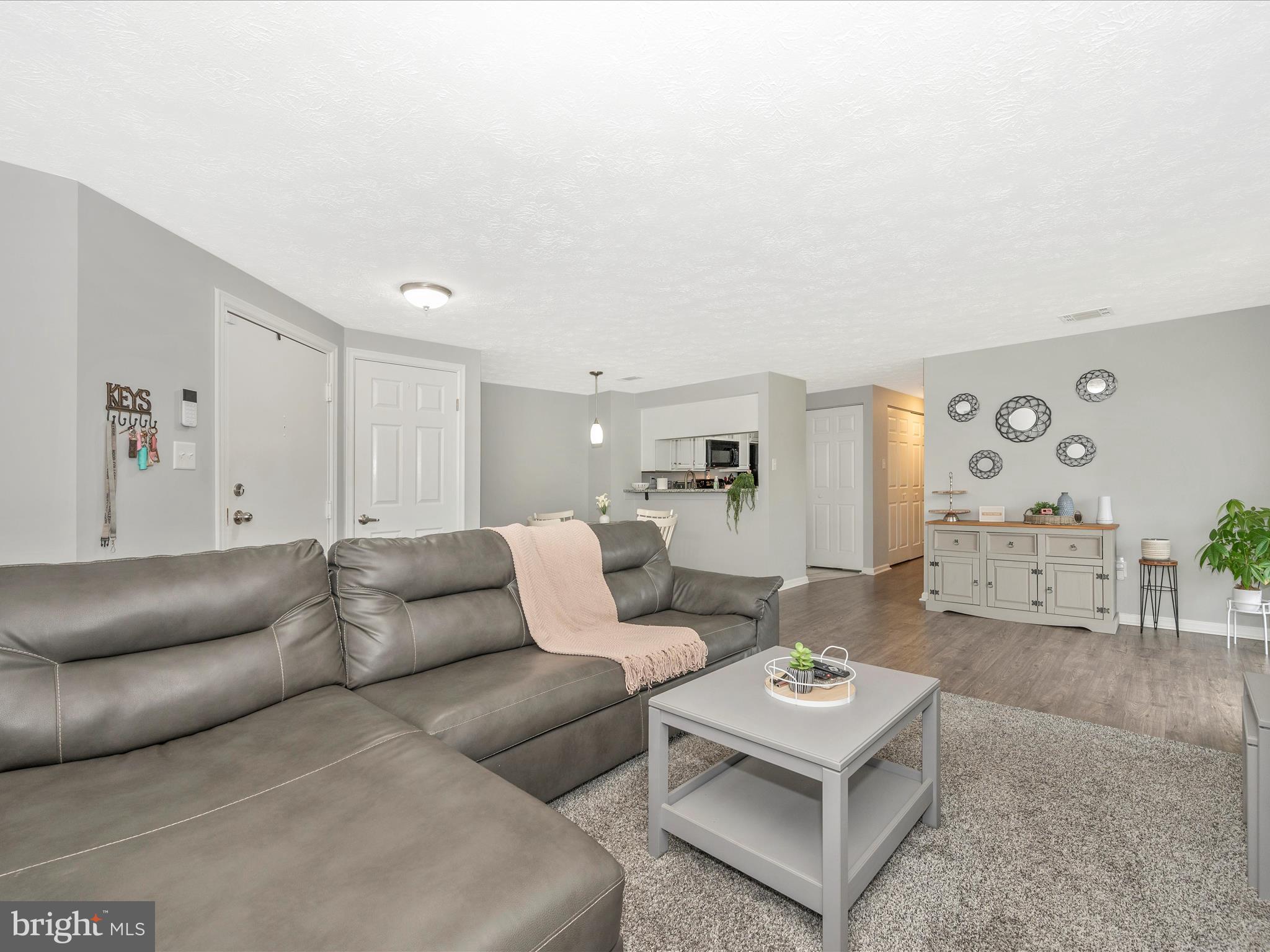 812 Stratford Way #F