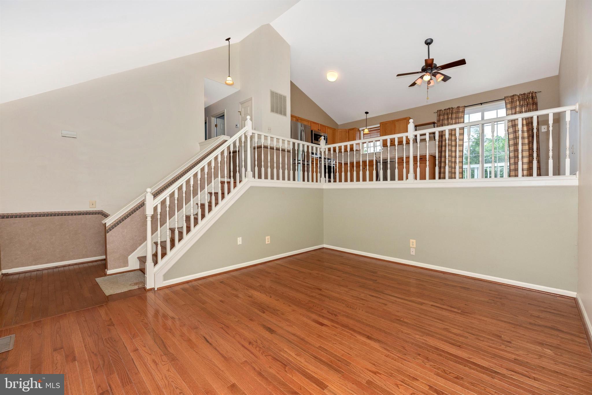 213 Bishops Glen Dr