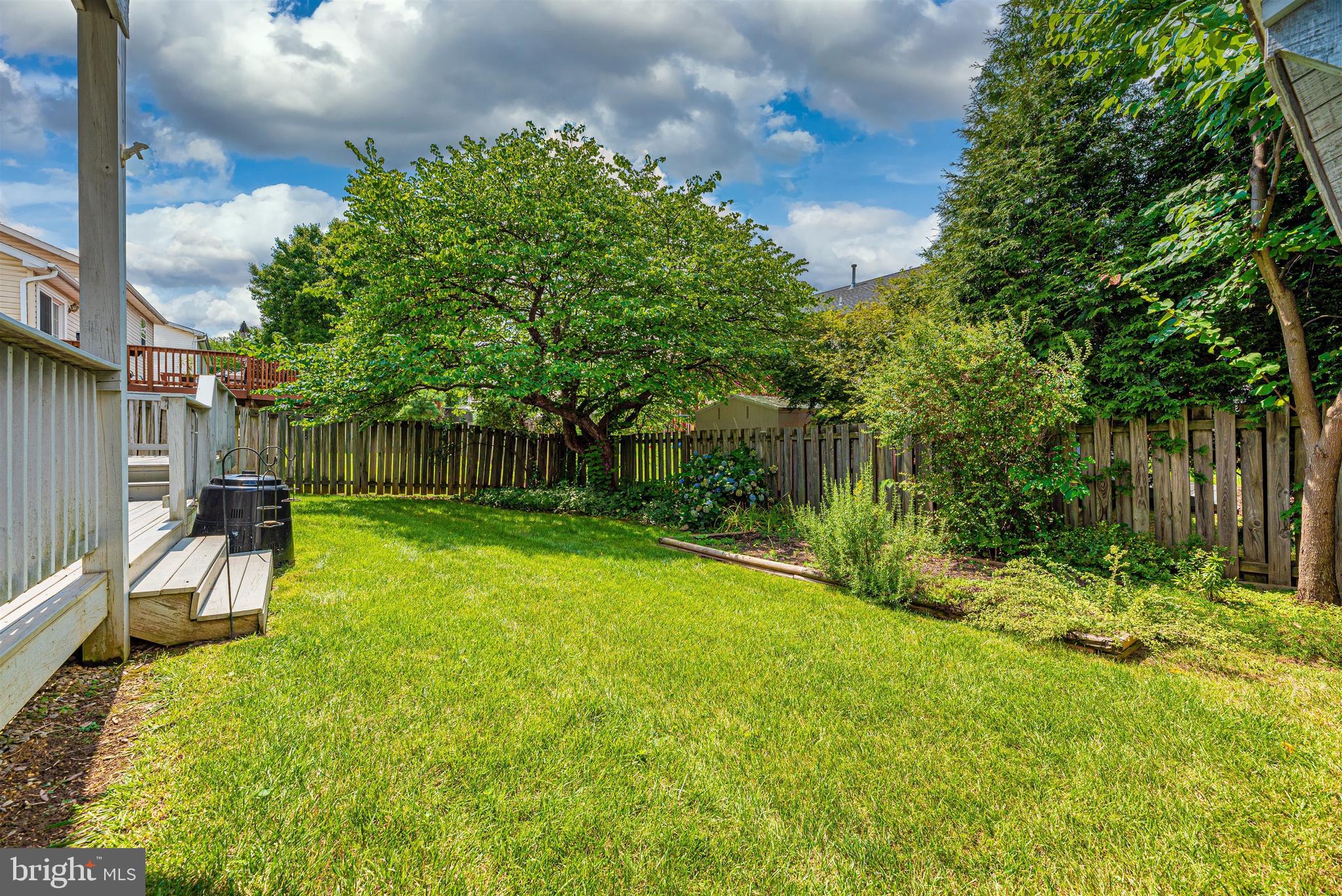213 Bishops Glen Dr