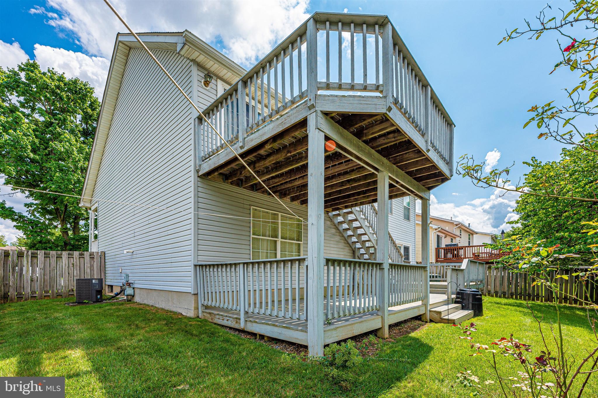 213 Bishops Glen Dr
