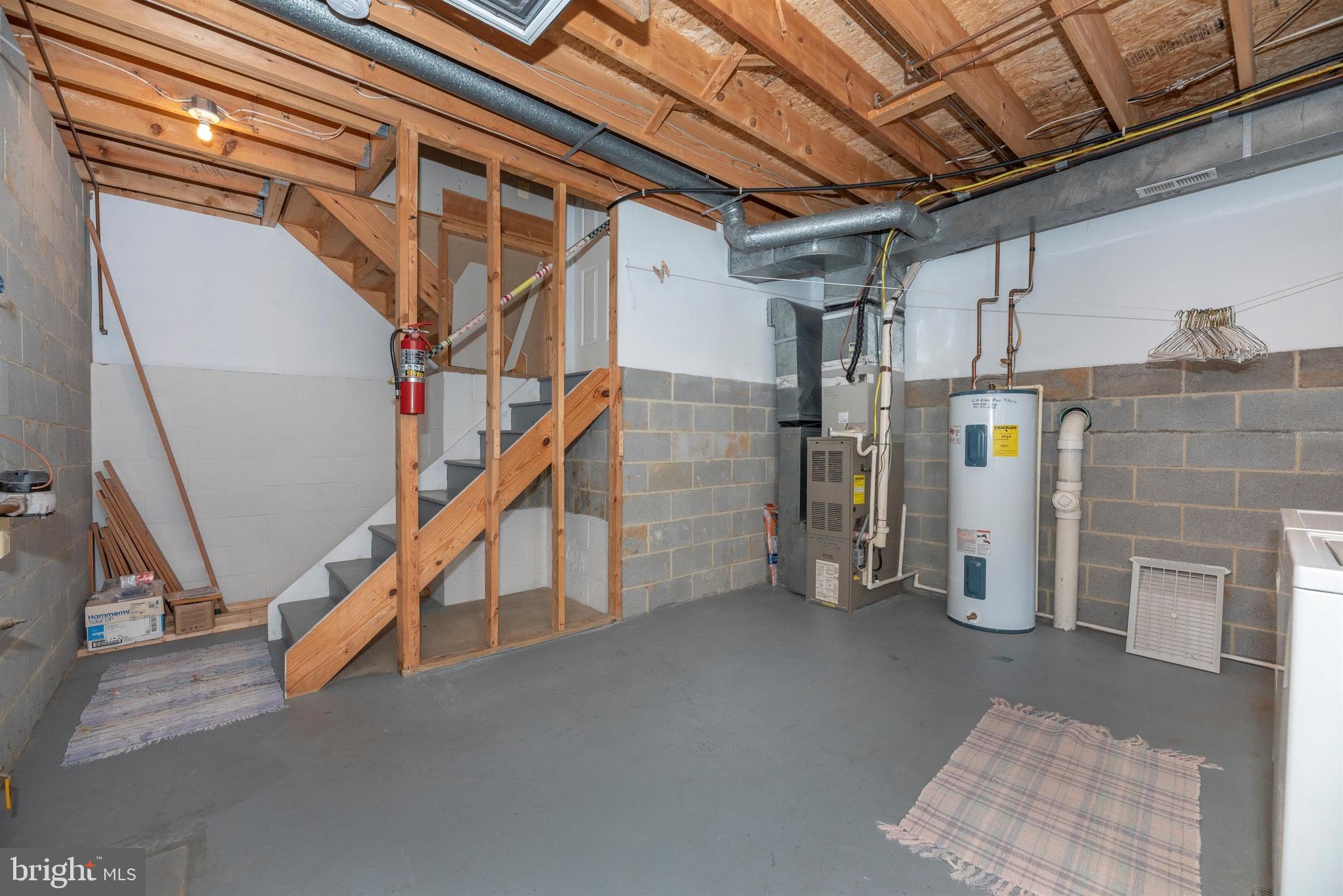 213 Bishops Glen Dr