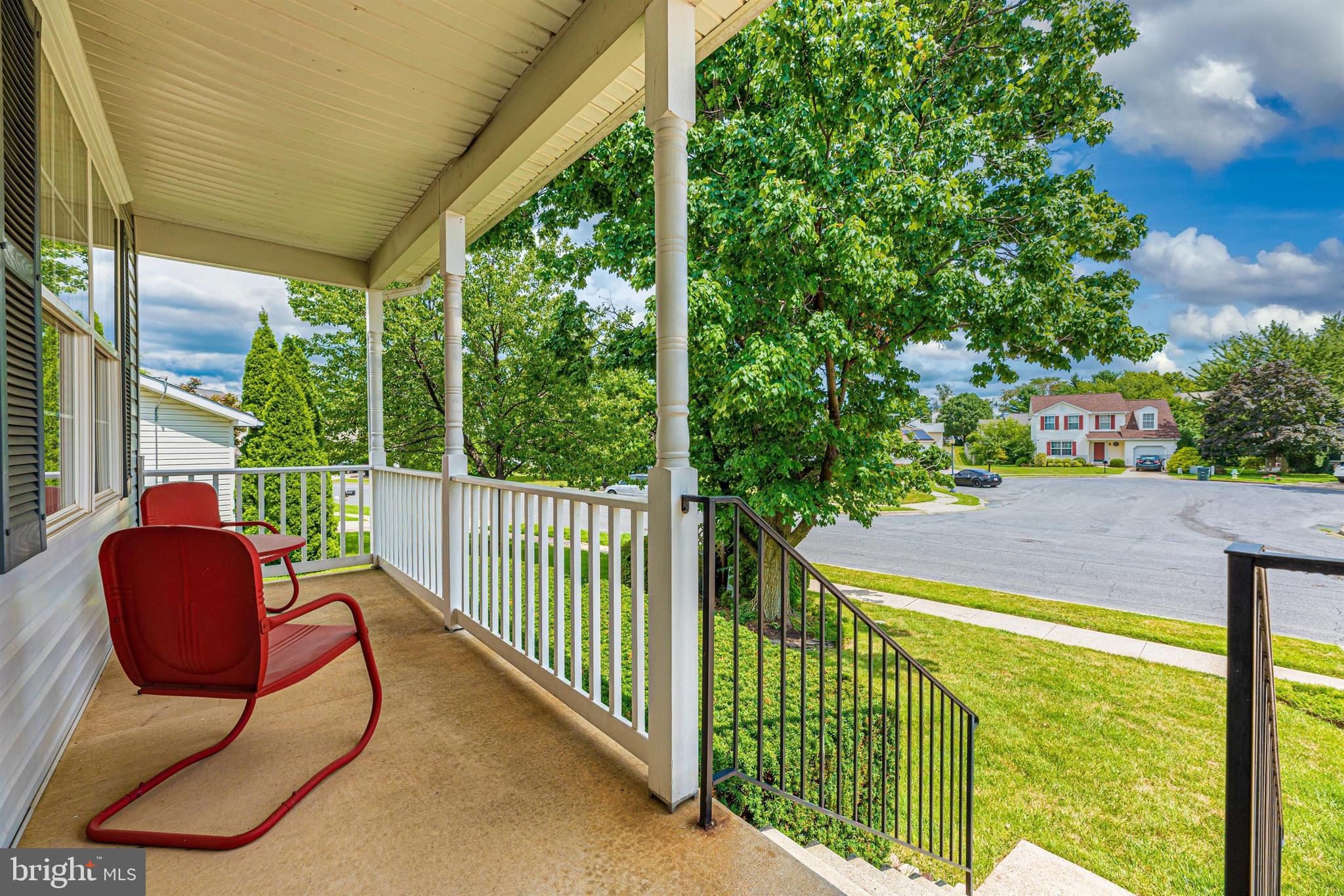 213 Bishops Glen Dr