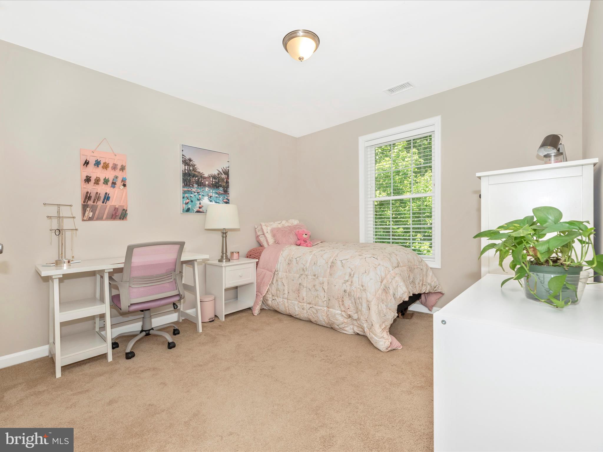 619 5th Ave