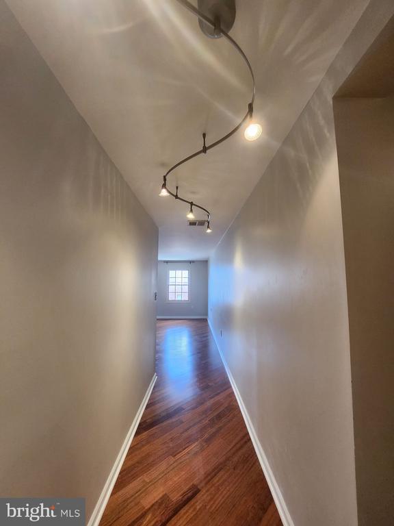 10 W ALL SAINTS ST #205