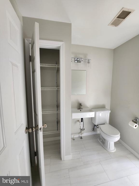 10 W ALL SAINTS ST #205
