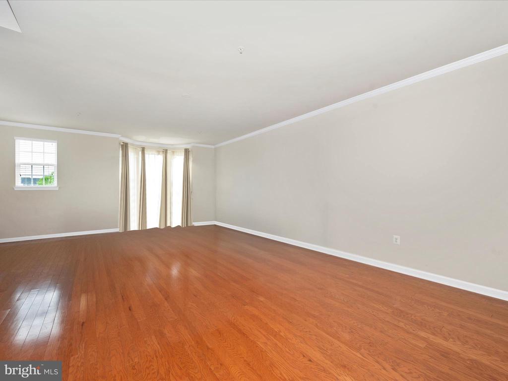 6385 Walcott Ln