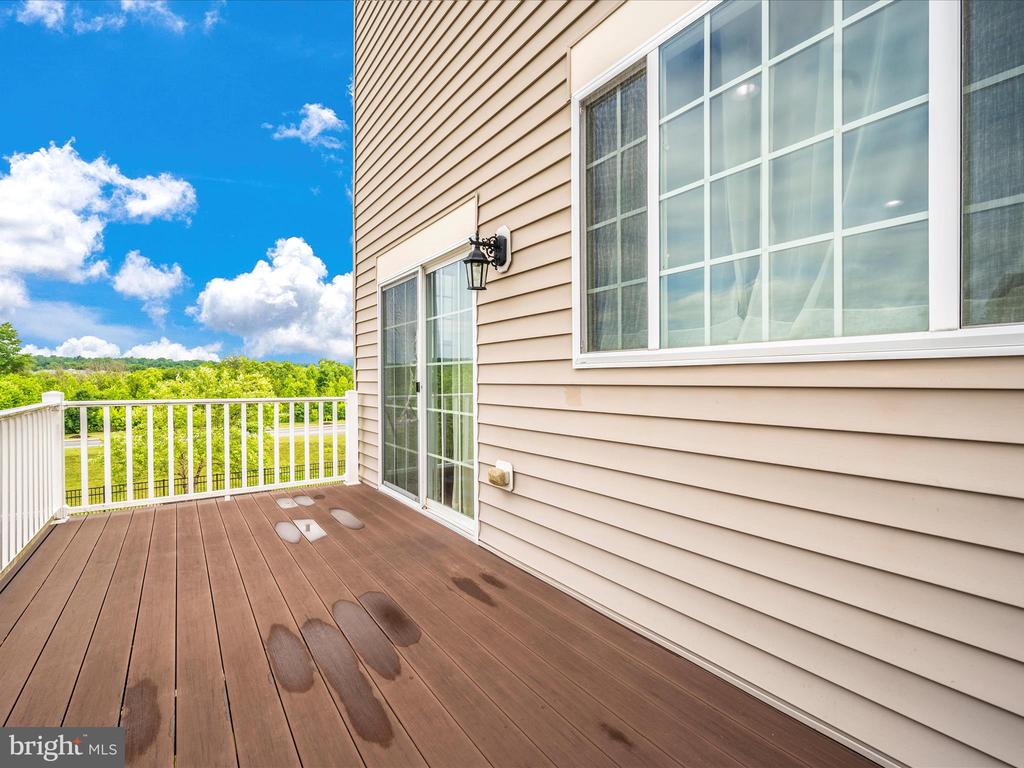 6385 Walcott Ln
