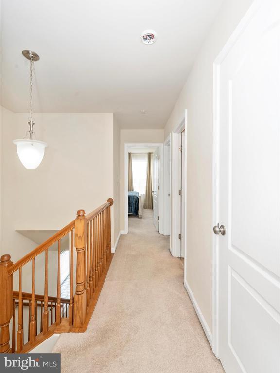 6385 Walcott Ln