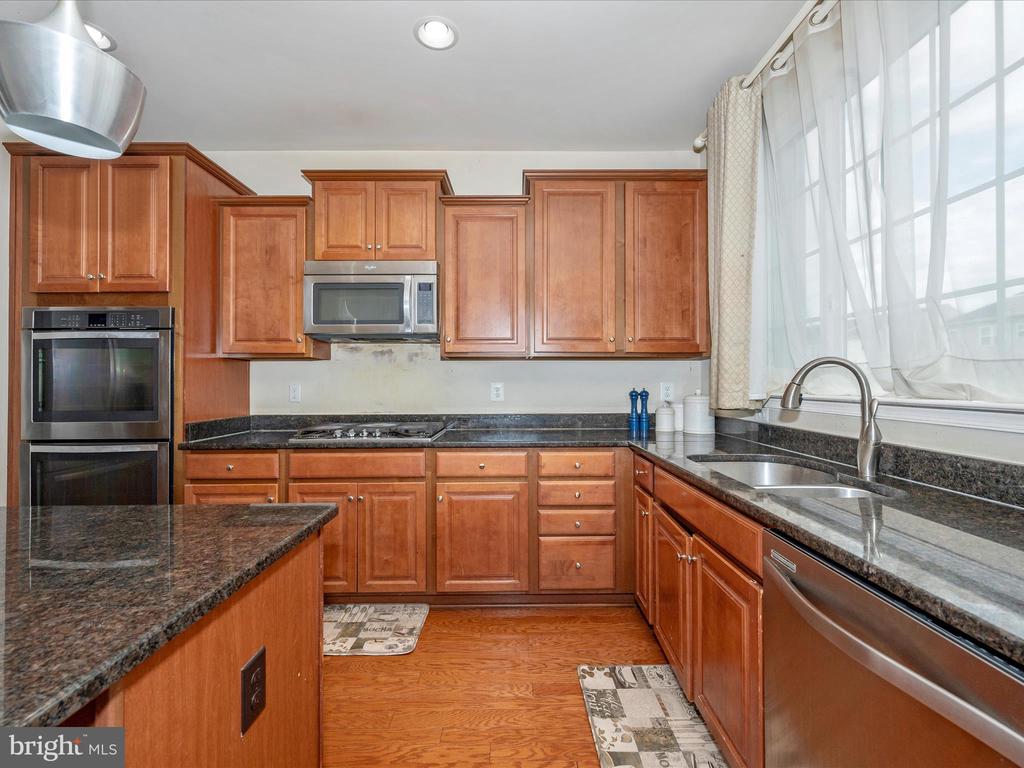 6385 Walcott Ln