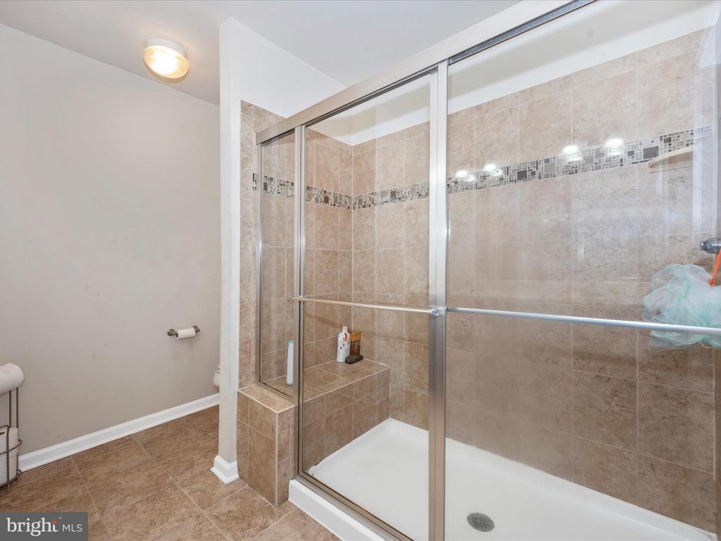 6385 Walcott Ln