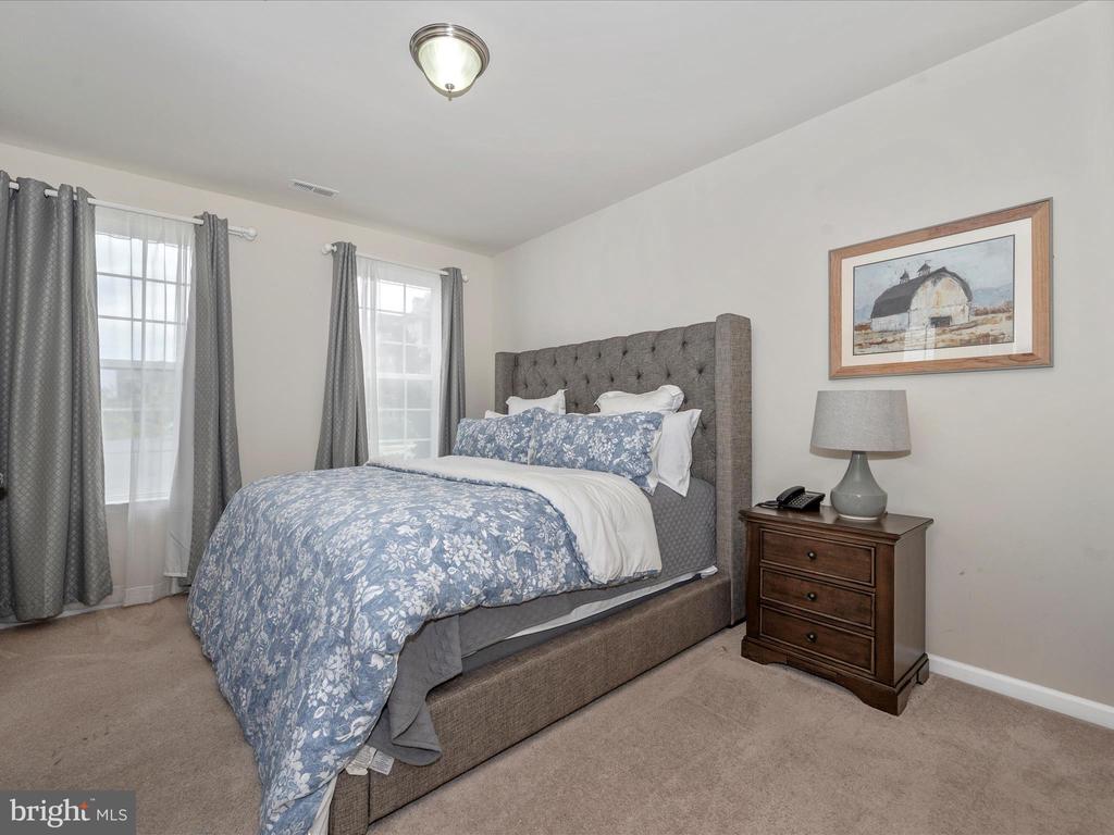 6385 Walcott Ln
