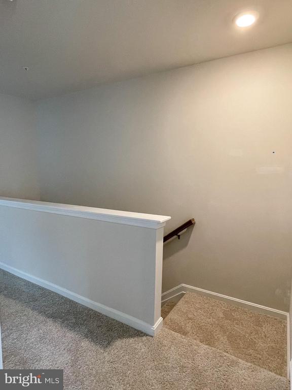 1216 DAPHNE WAY