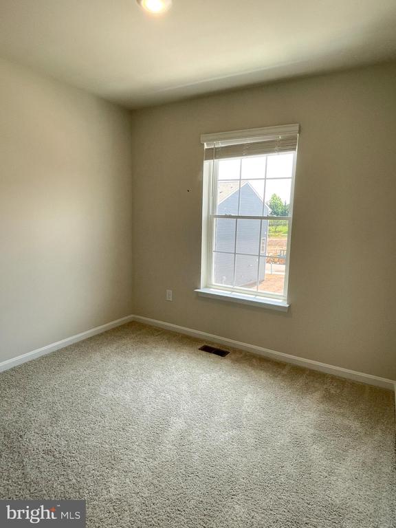 1216 DAPHNE WAY