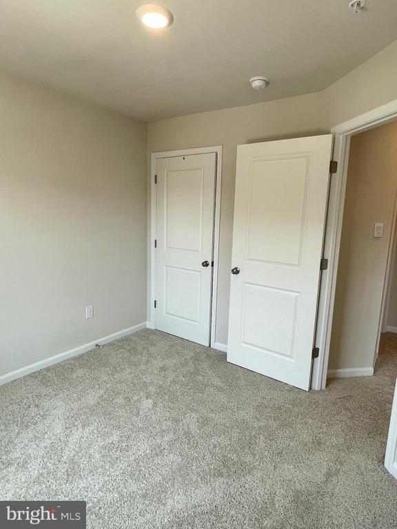 1216 DAPHNE WAY