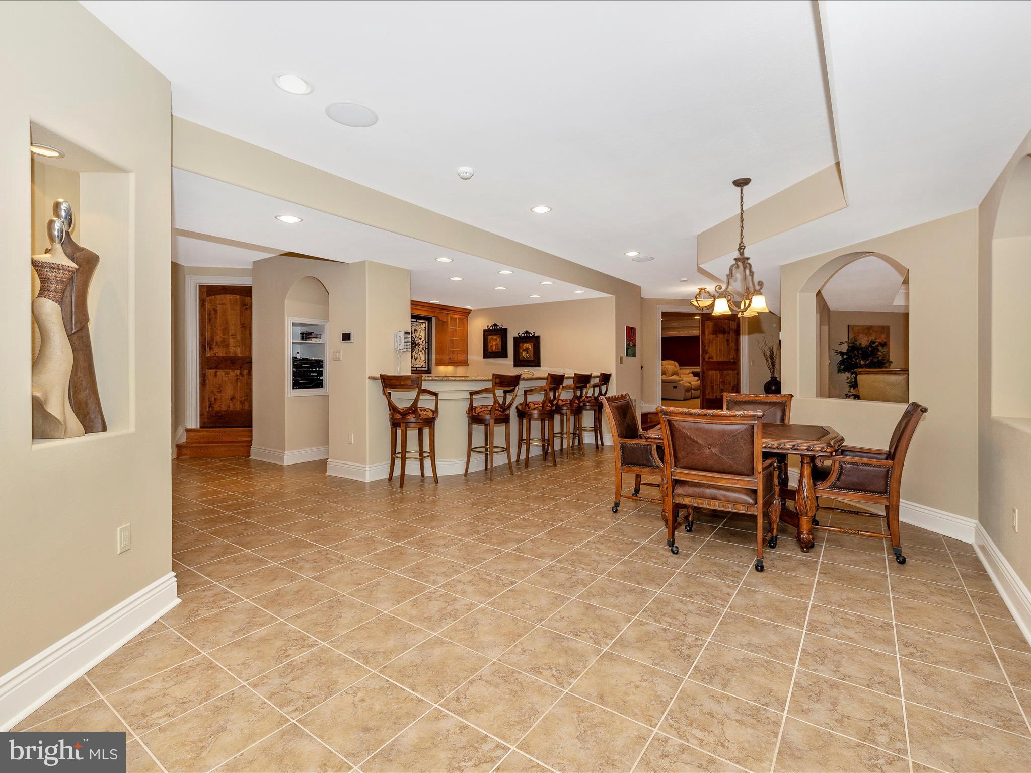 4512 Teen Barnes Rd