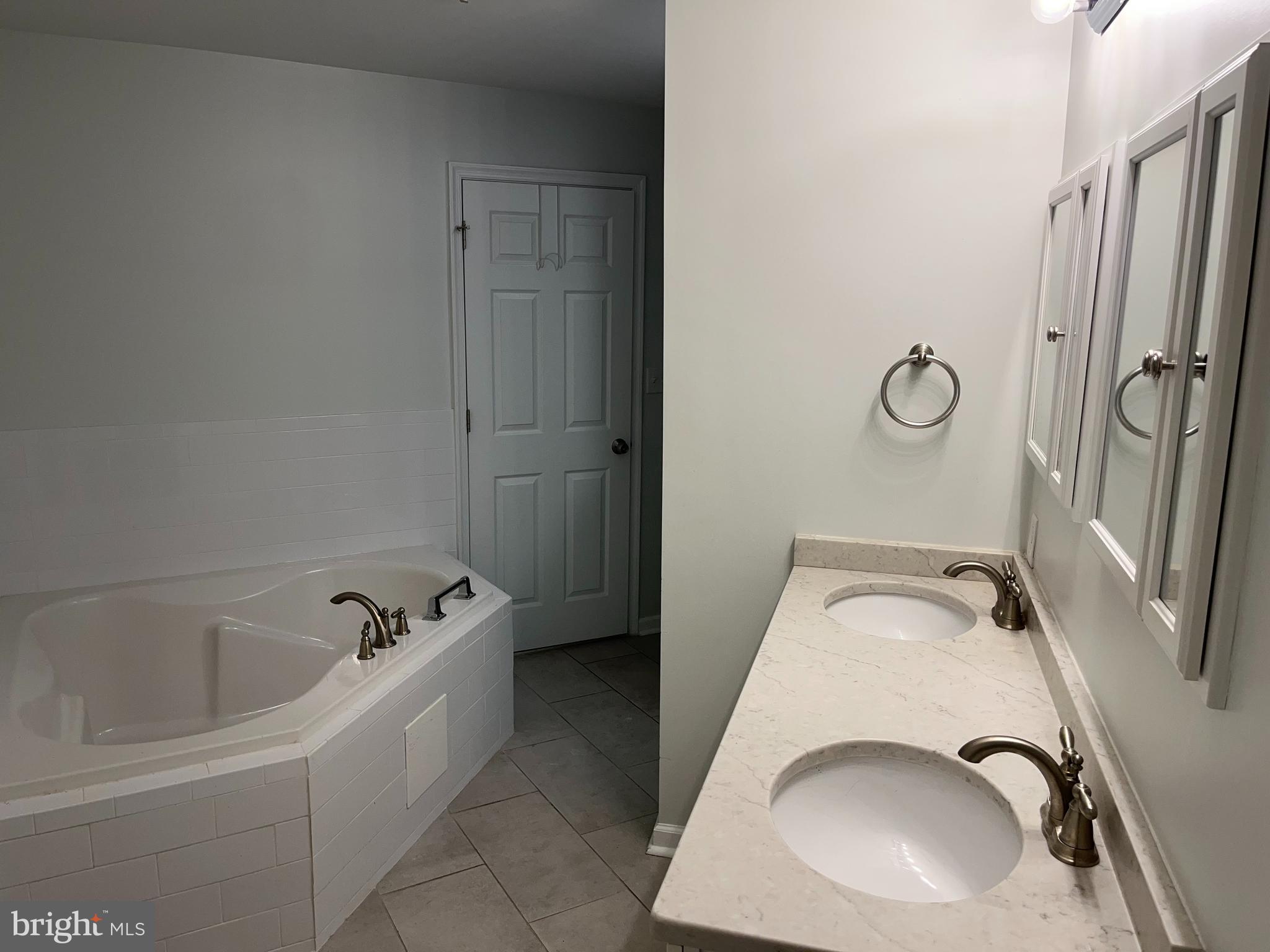 104 Mercer Ct #11 2b