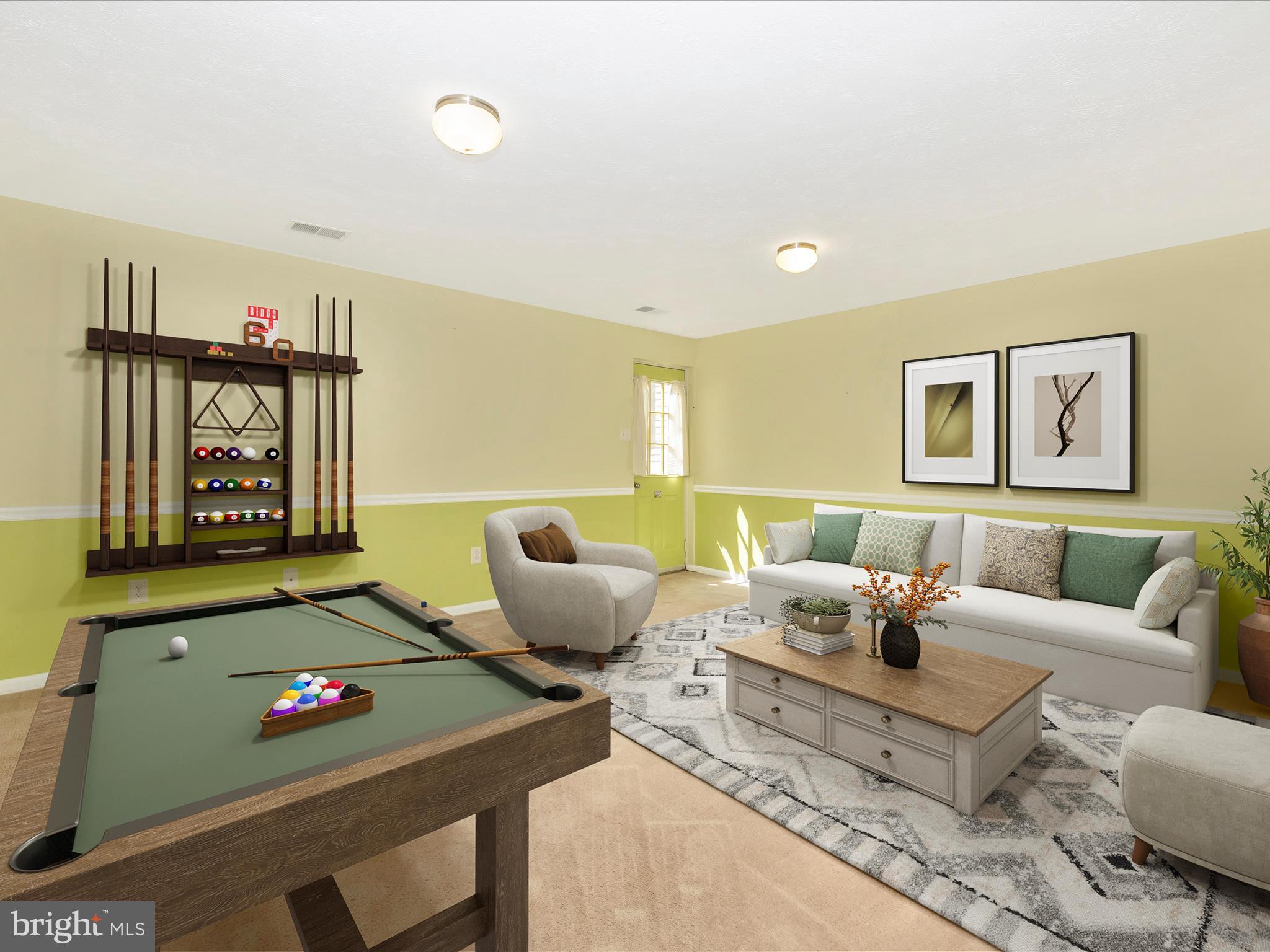 1235 Dahlia Ln