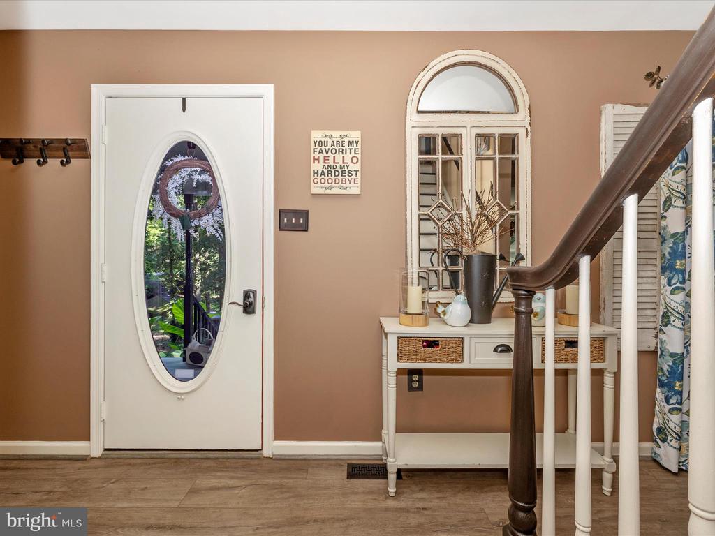 12348-A Sherwood Forest Dr