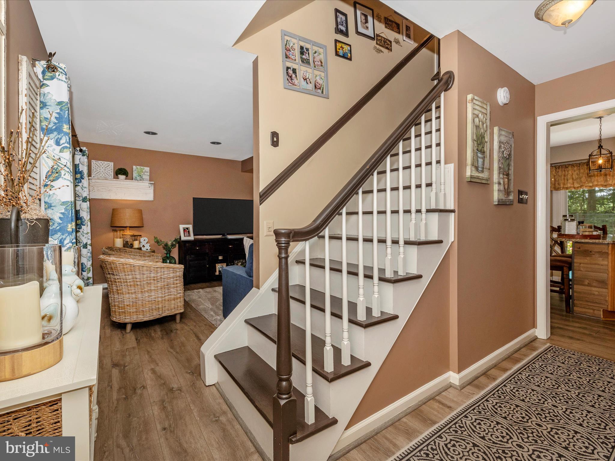 12348-A Sherwood Forest Dr