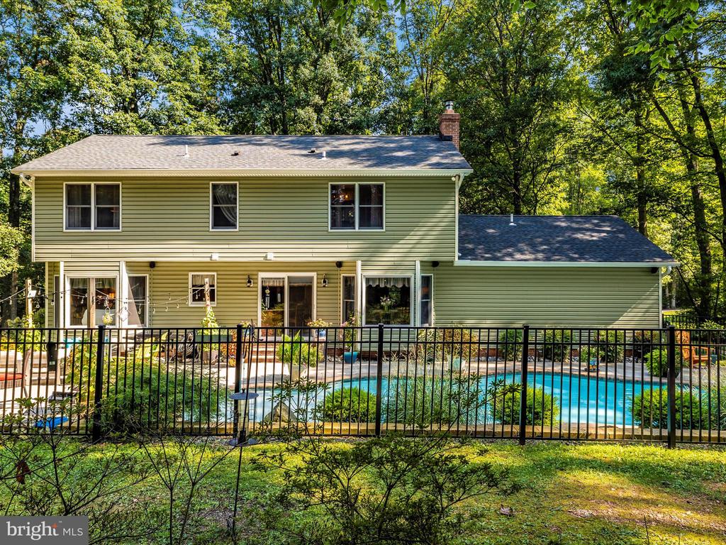 12348-A Sherwood Forest Dr