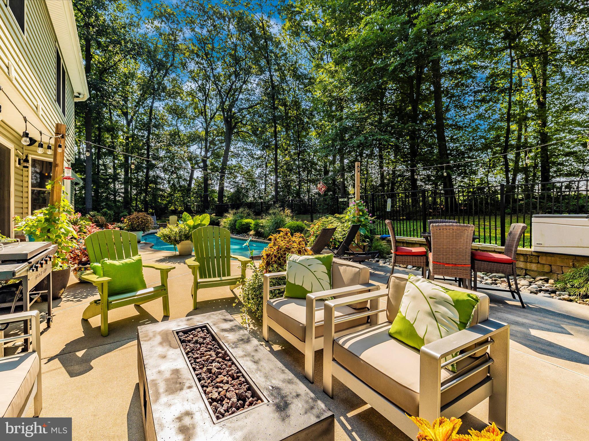 12348-A Sherwood Forest Dr