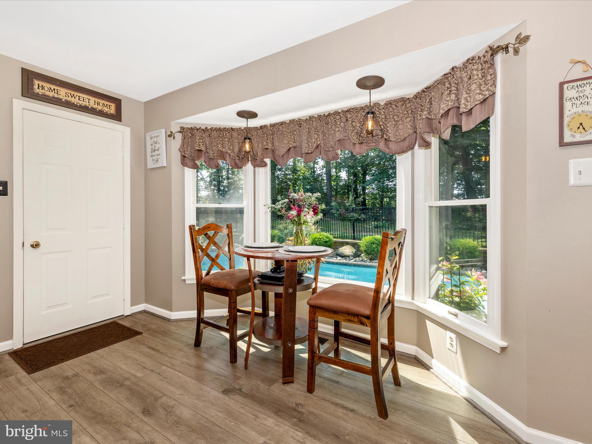 12348-A Sherwood Forest Dr