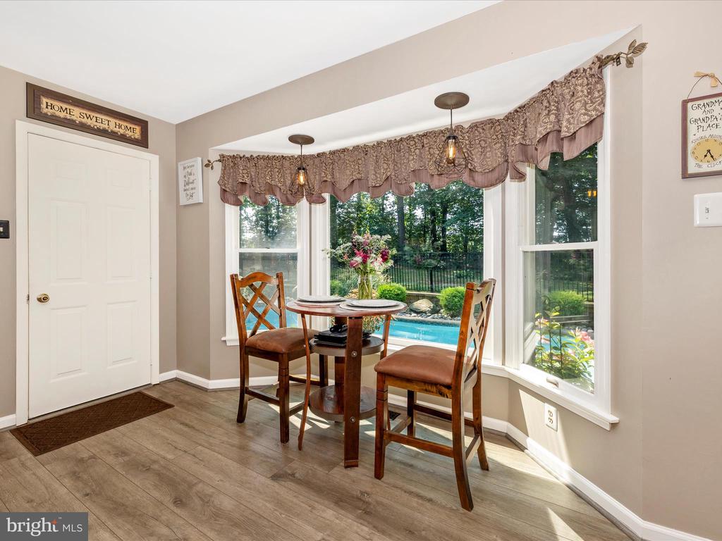 12348-A Sherwood Forest Dr