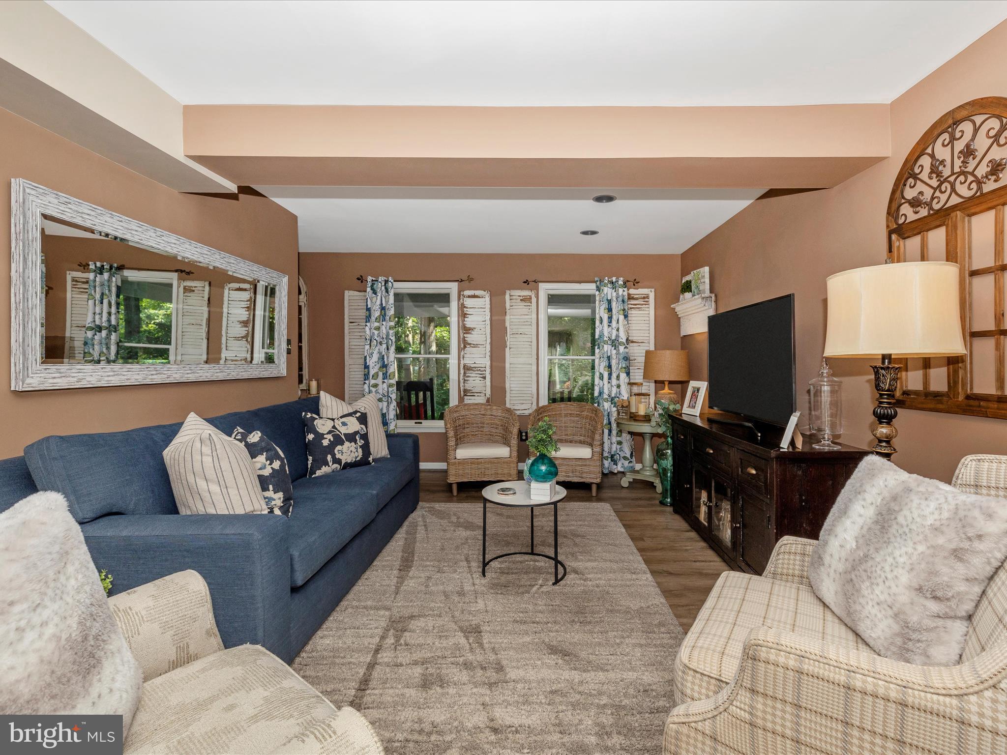 12348-A Sherwood Forest Dr