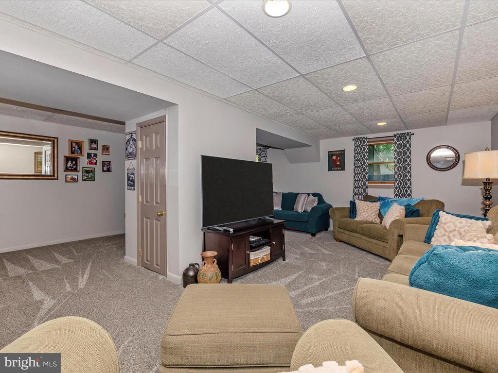 12348-A Sherwood Forest Dr