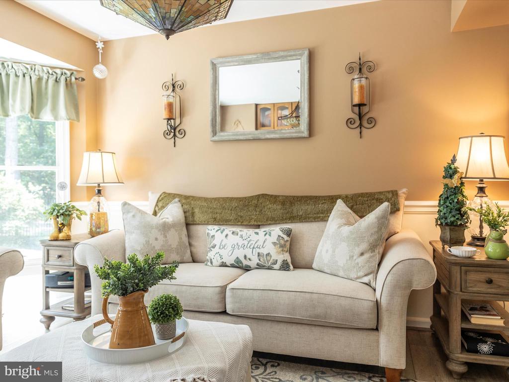 12348-A Sherwood Forest Dr
