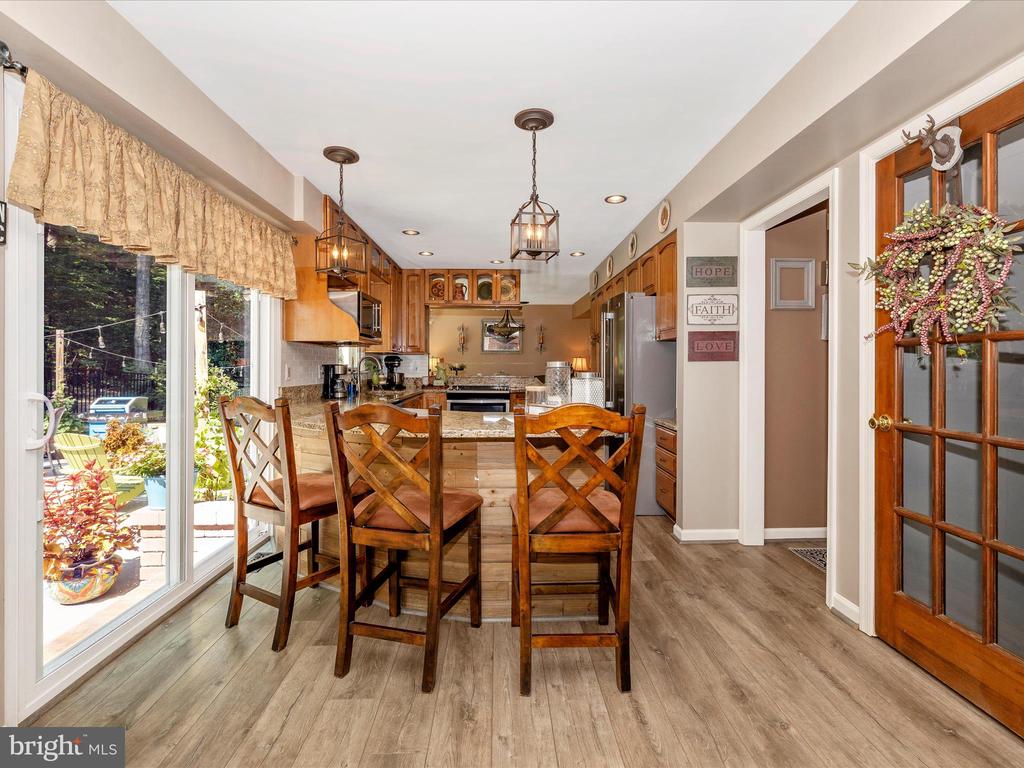 12348-A Sherwood Forest Dr