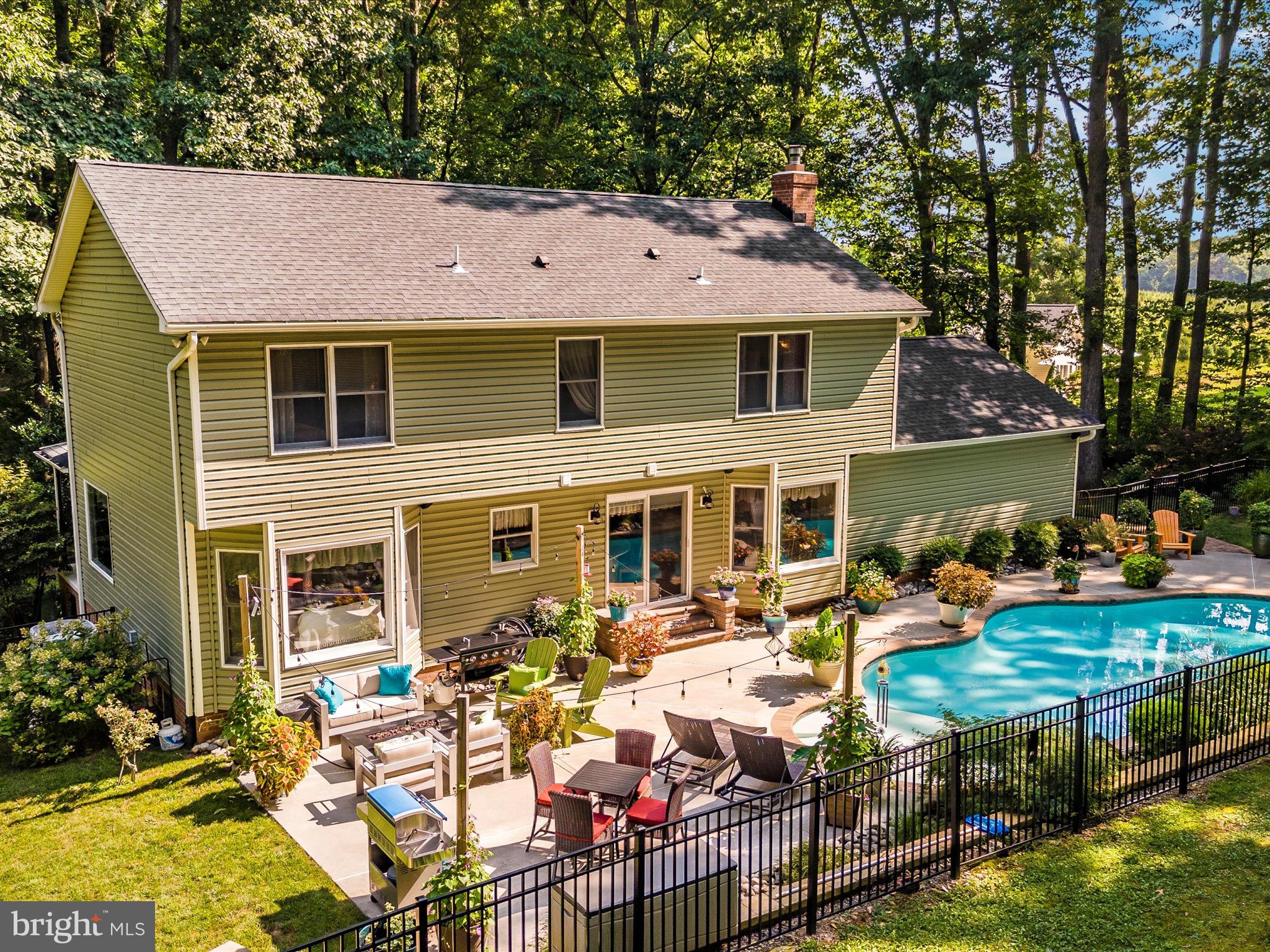 12348-A Sherwood Forest Dr