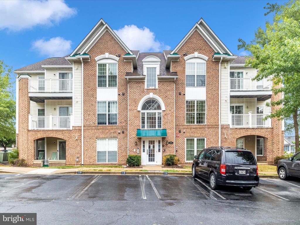 2101 Wayside Dr #3a