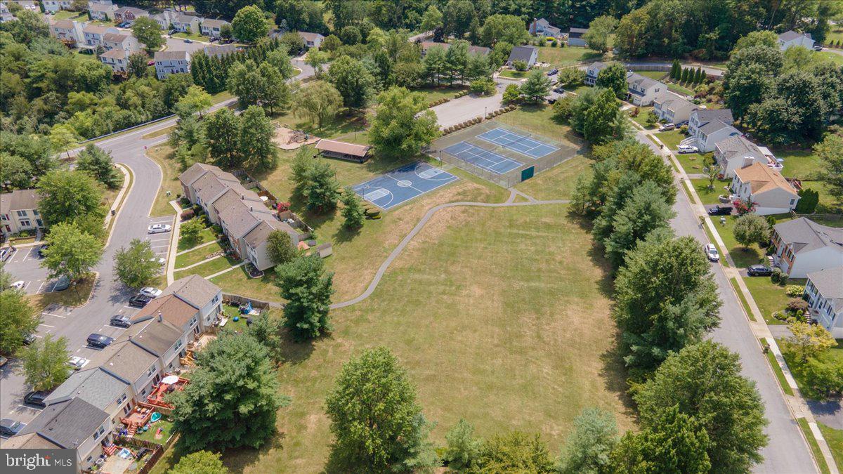 5627 Queen Anne Ct