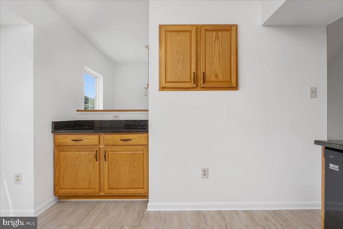 5627 Queen Anne Ct