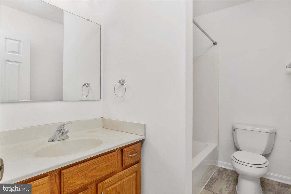 5627 Queen Anne Ct