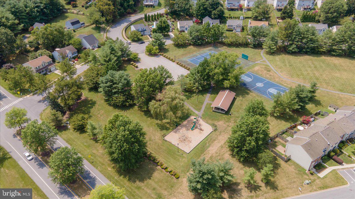 5627 Queen Anne Ct