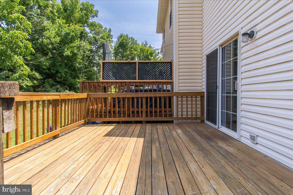 5627 Queen Anne Ct